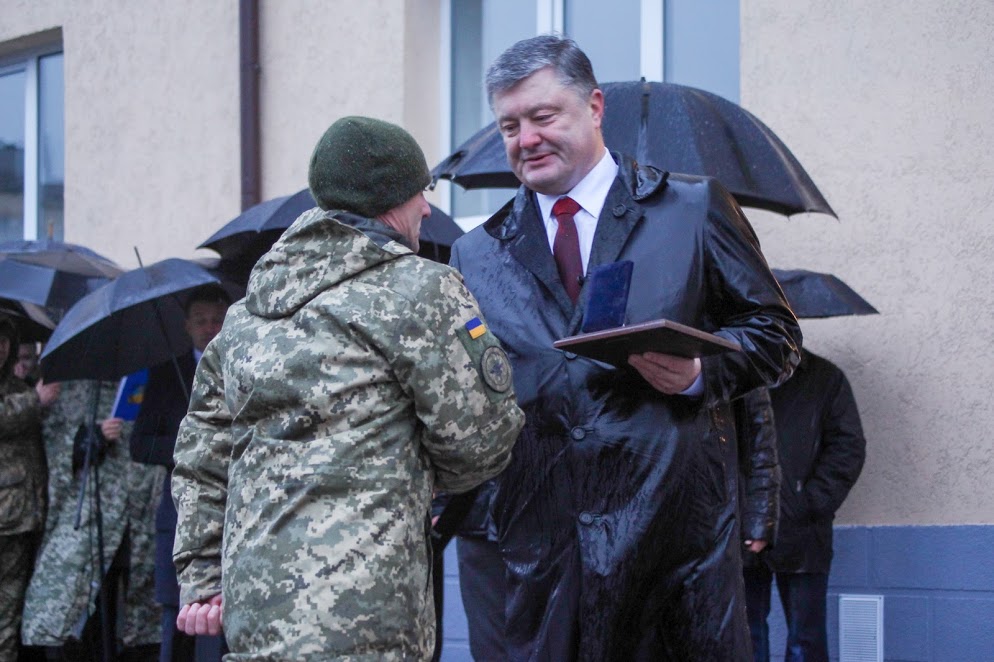 В Дніпрі Петро Порошенко відзначив роботу мера та взяв участь в урочистих заходах. новости Днепр