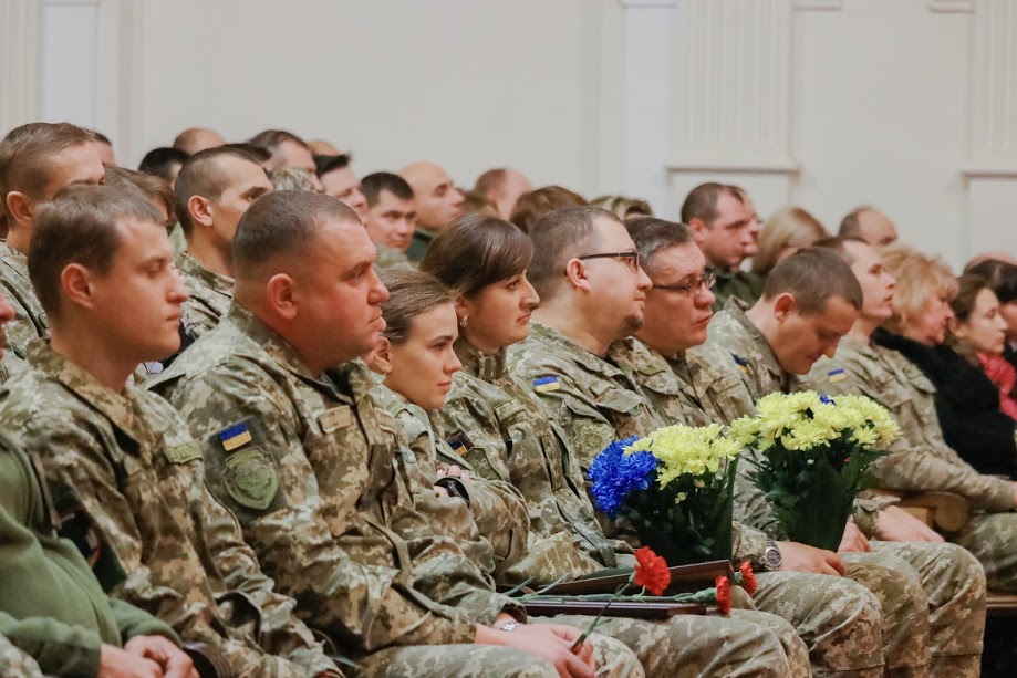 Днепровских военнослужащих поздравили з Днем ВСУ. Новости Днепр