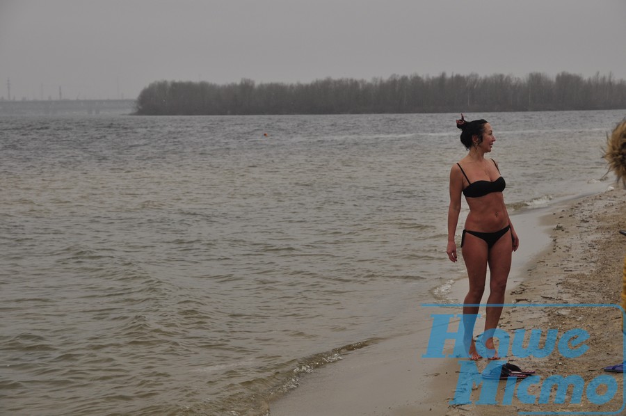 Крещенские купания в Днепре. Нововсти Днепра