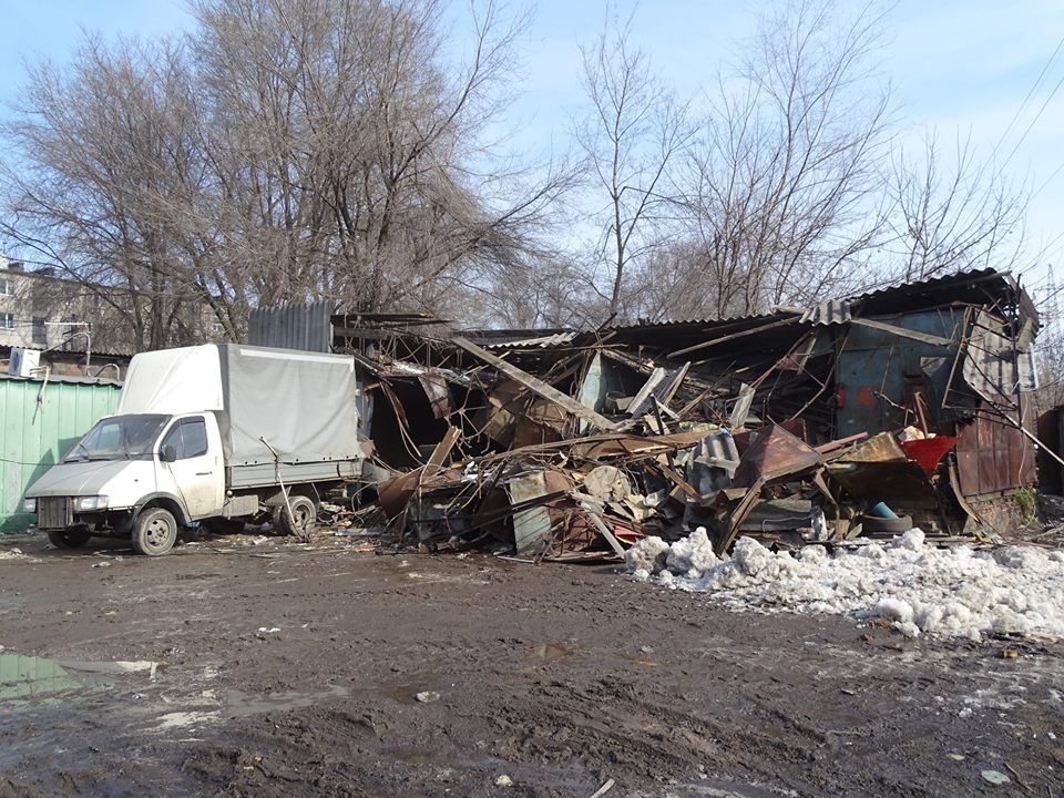 В Днепре краденный металл меняли на палёный самогон. Новости Днепра