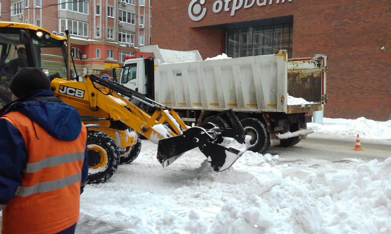 У Дніпрі комунальні служби працюють цілодобово (ФОТО). Новости Днепра.