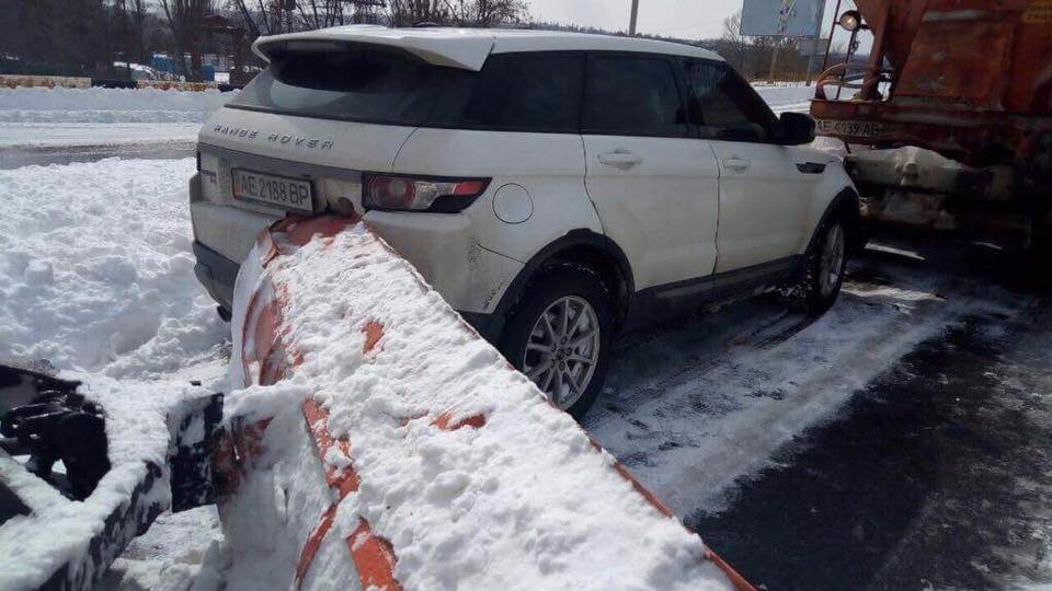 Мэр Днепра наградил лучших борцов с непогодой. Новости Днепра