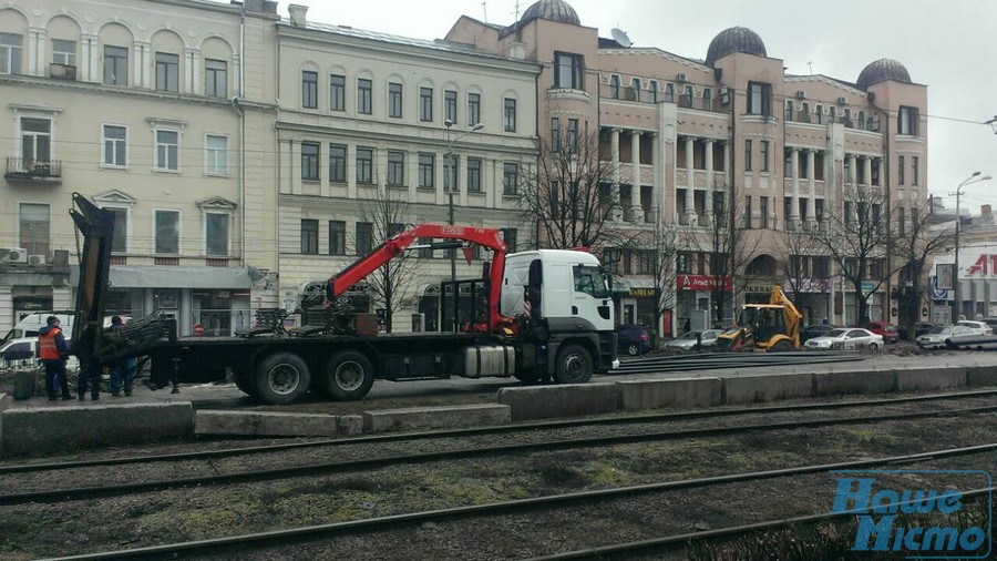 На центральном проспекте Днепра начали строить метро. Новости Днепра