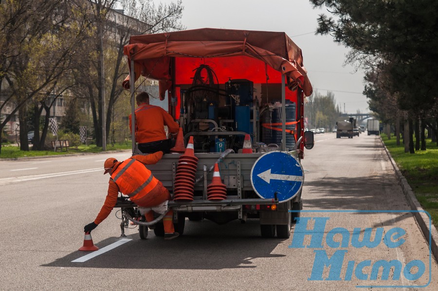 В Днепре появится "свежая "зебра", новые светофоры и знаки. новости Днепра