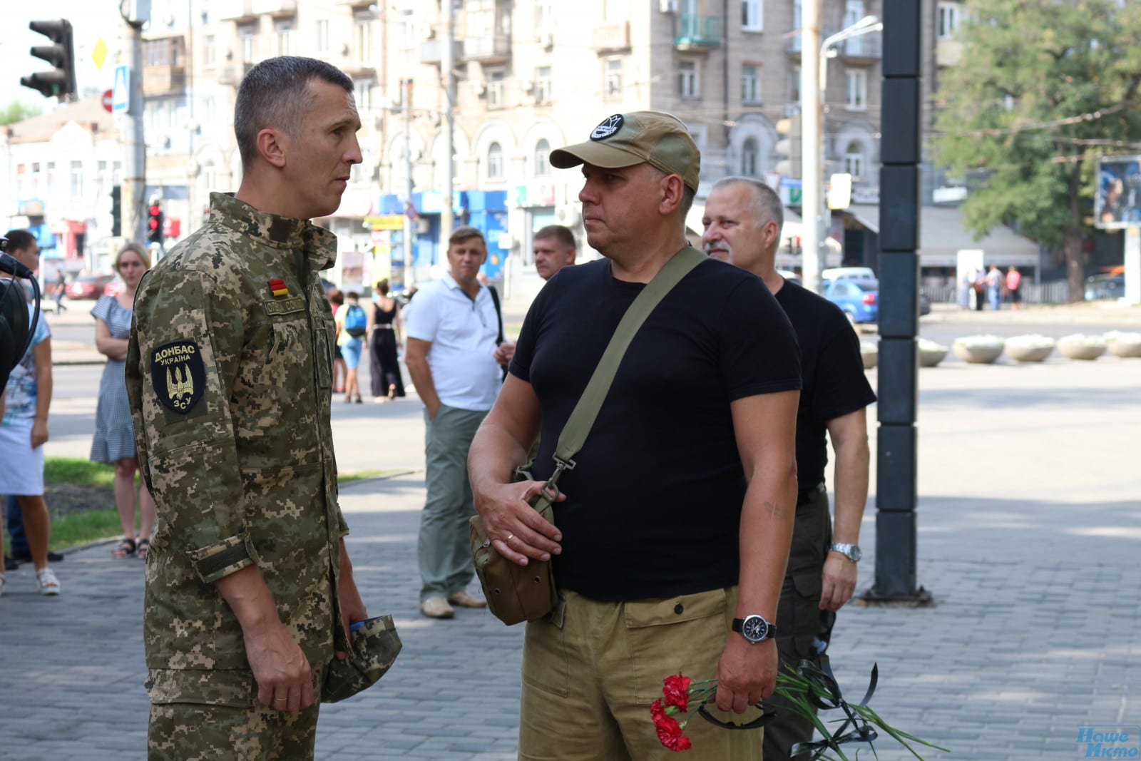 В Днепре почтили память погибших солдат в Иловайской трагедии (ФОТО). Новости Днепра