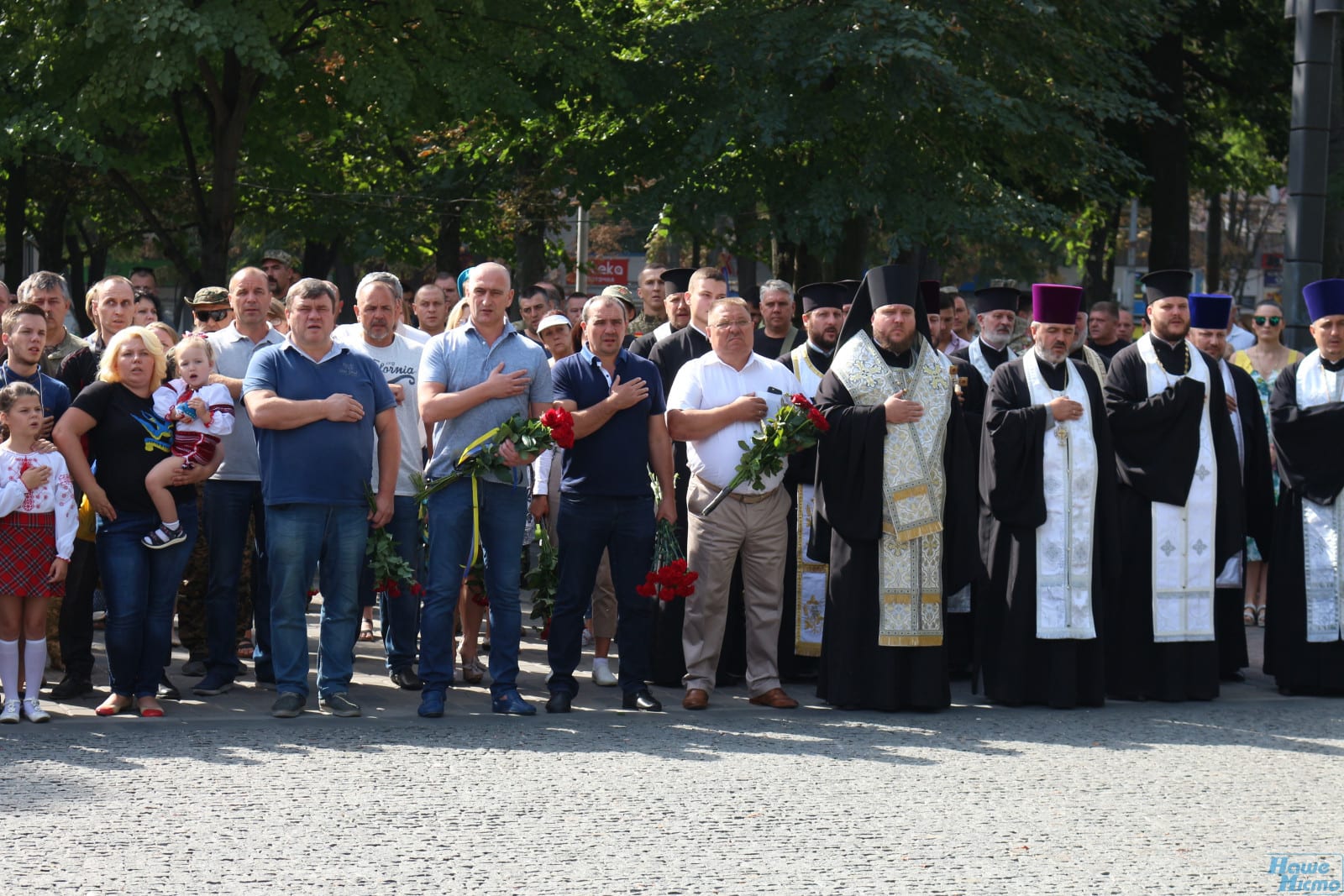 В Днепре почтили память погибших солдат в Иловайской трагедии (ФОТО). Новости Днепра