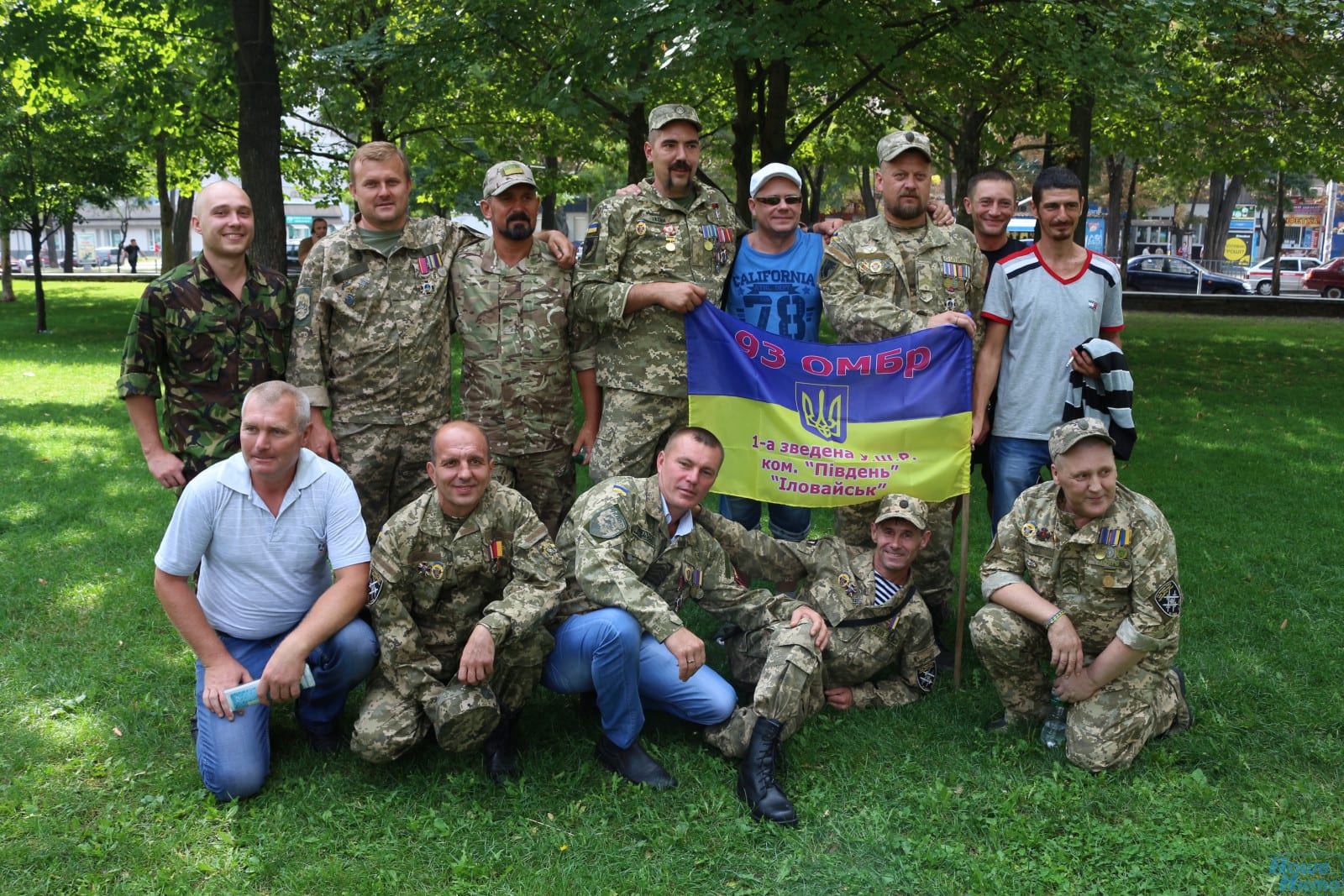 В Днепре почтили память погибших солдат в Иловайской трагедии (ФОТО). Новости Днепра
