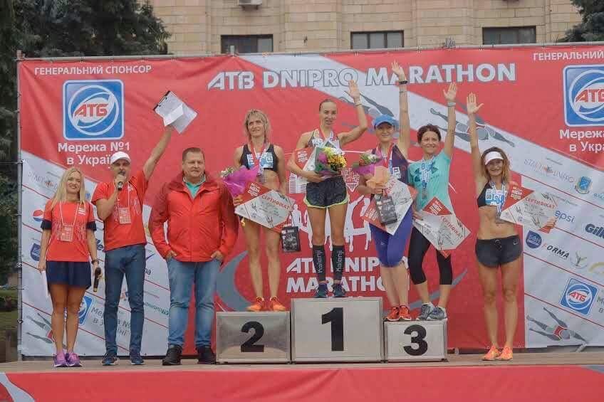 Мэр Днепра наградил самых ловких бегунов ATB DNIPRO MARATHON. Новости Днепра