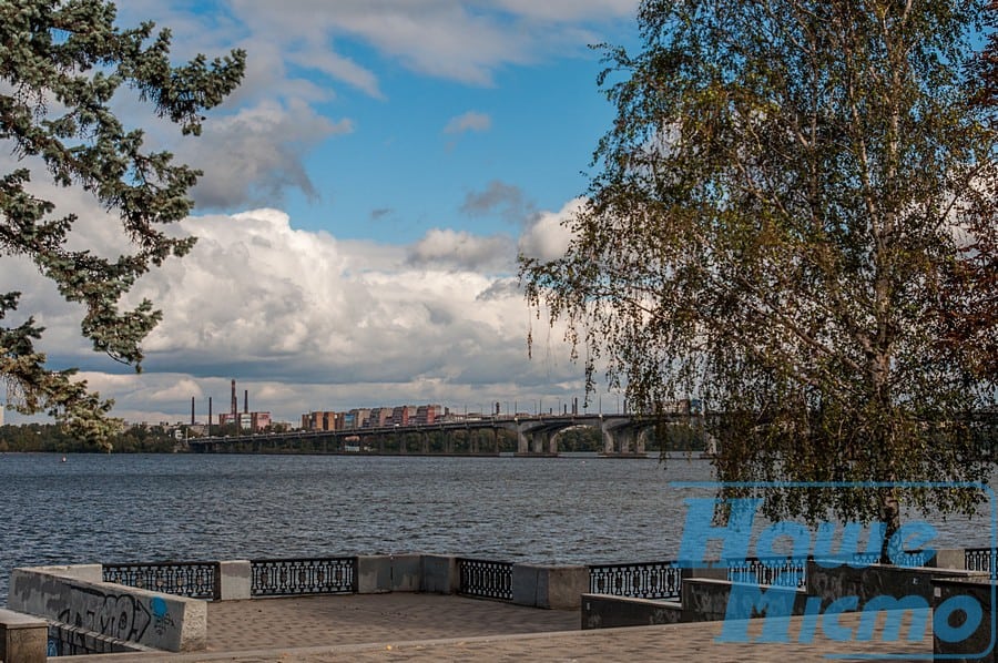 Осенние красоты: днепрян заворожило невероятное небо над городом. Новости Днепра