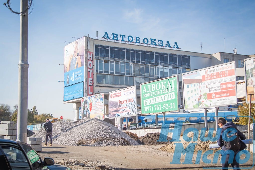 Светло, как днем: в Днепре на ул. Курчатова установили современную подсветку. Новости Днепра