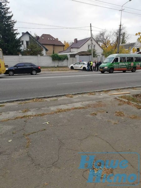 ДТП в Днепре: на Телевизионной столкнулись легковушки (Фото). Новости Днепра