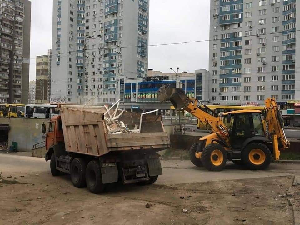 "Подхватим столичный челлендж" - в Днепре возьмутся за ларьки с фундаментом. Новости Днепра