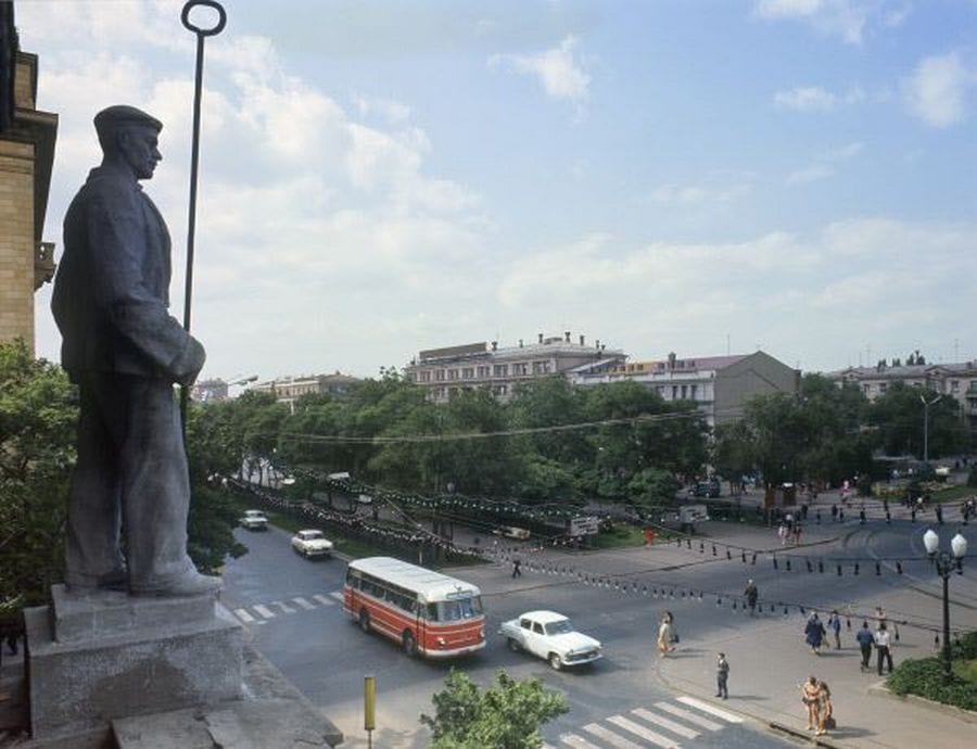 Назад в 70-е: Днепр в эпоху Застоя на уникальных цветных фотографиях. Новости Днепра