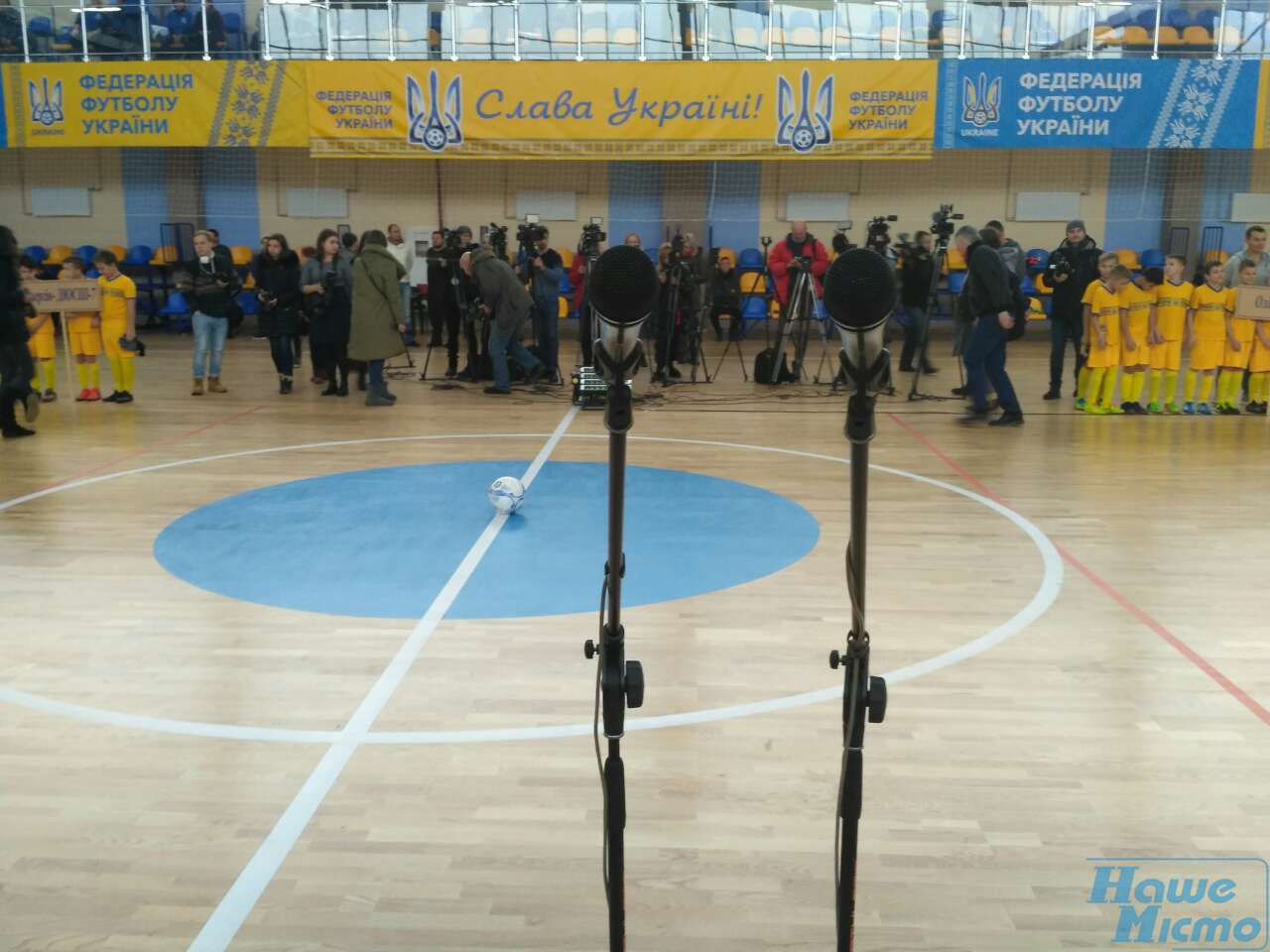 Очередной этап визита Порошенко в Днепр: спорткомплекс в Слобожанском (прямая трансляция). Новости Днепра