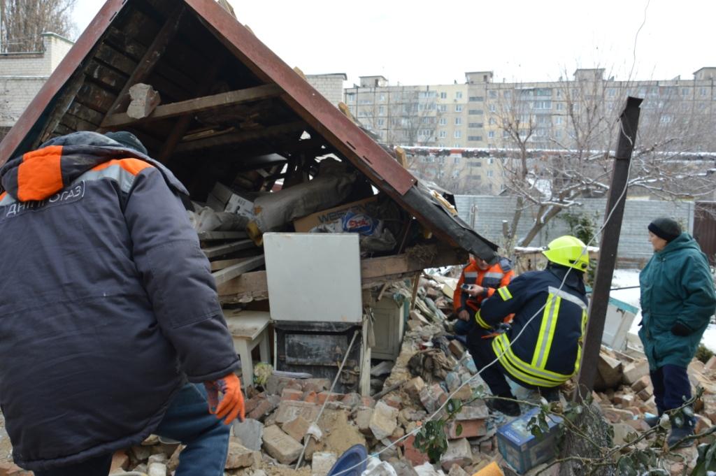 В Соборном районе Днепра взорвался дом: есть пострадавшая (фото, видео). Новости Днепра