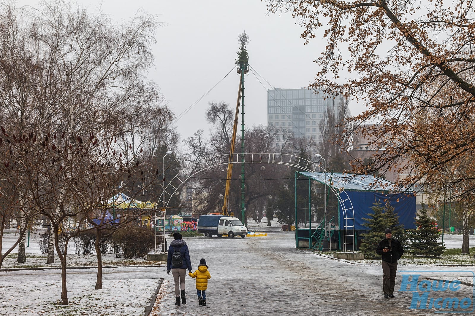 Днепр начинает готовиться к Новому году. Новости Днепра