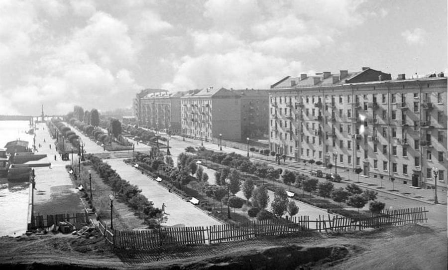 Пляж вместо "Паруса" и сквер на месте "Бартоломео": как выглядела Набережная Днепра 50 лет назад. Новости Днепра