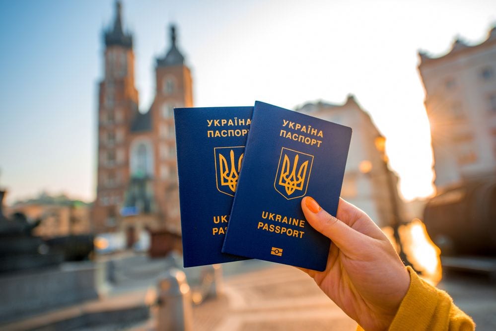 Украинский паспорт стал самым престижным среди всех постсоветских стран. Новости Днепра