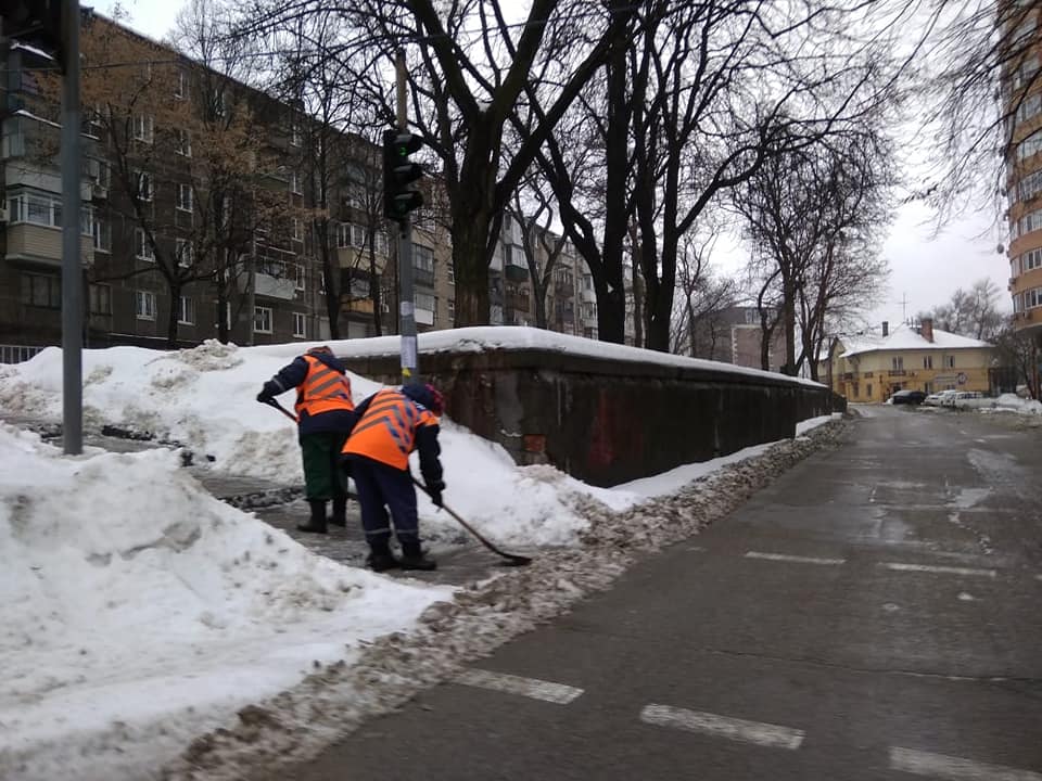 Пока вы спали: коммуналщики Днепра спасли город от снега (фото, видео). Новости Днепра