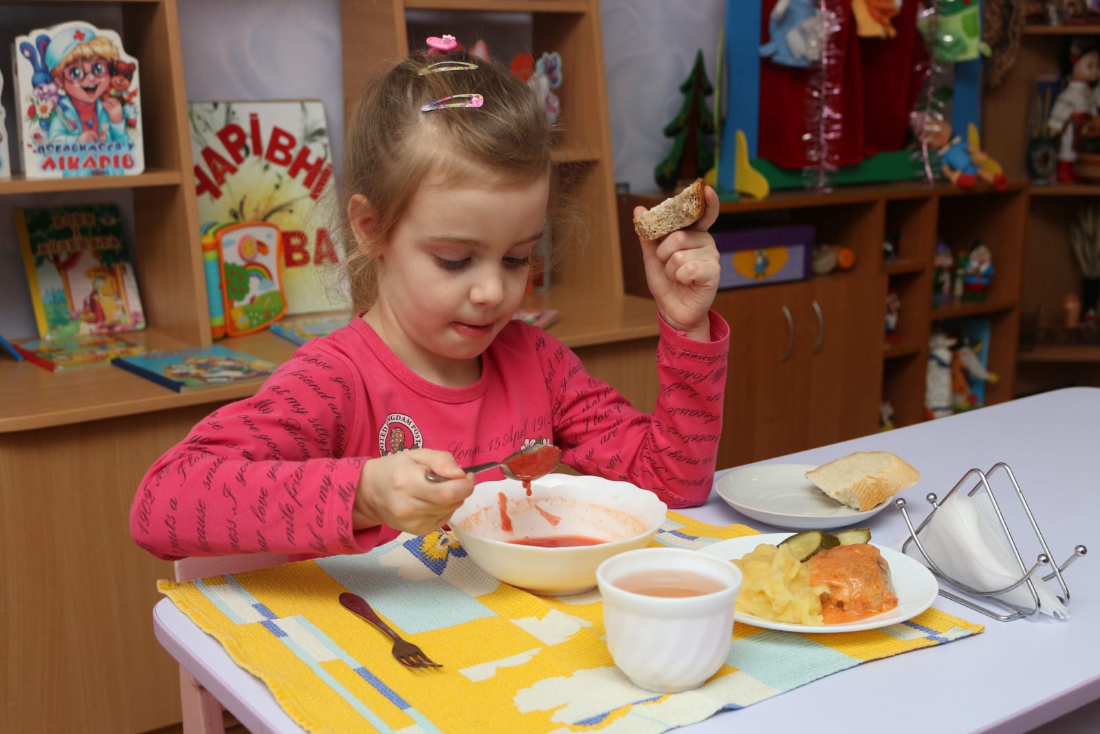 В школах и садиках Днепра кардинально изменили питание: чем кормят детей. Новости Днепра