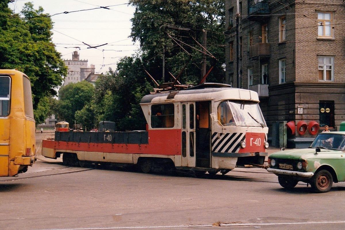 Электропаутина города: в сети появились фото трамваев Днепра 1997 года. Новости Днепра