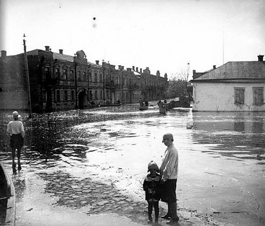 "Поднимутся воды и смоют город": проклятие козака Ермолая, терроризировавшее Днепр более двух веков. Новости Днепра