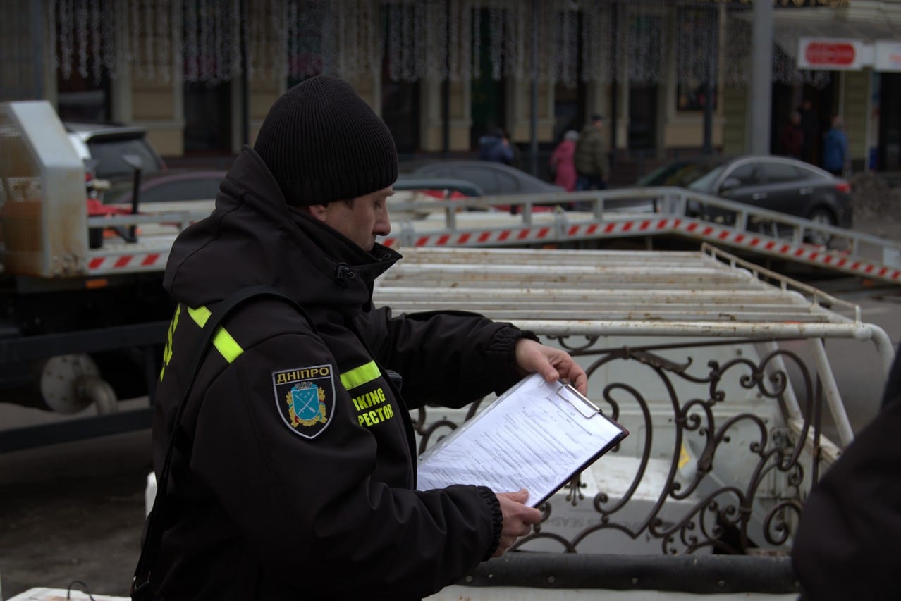 Операция "Эвакуация": в Днепре "героям парковки" объявили войну. Новости Днепра