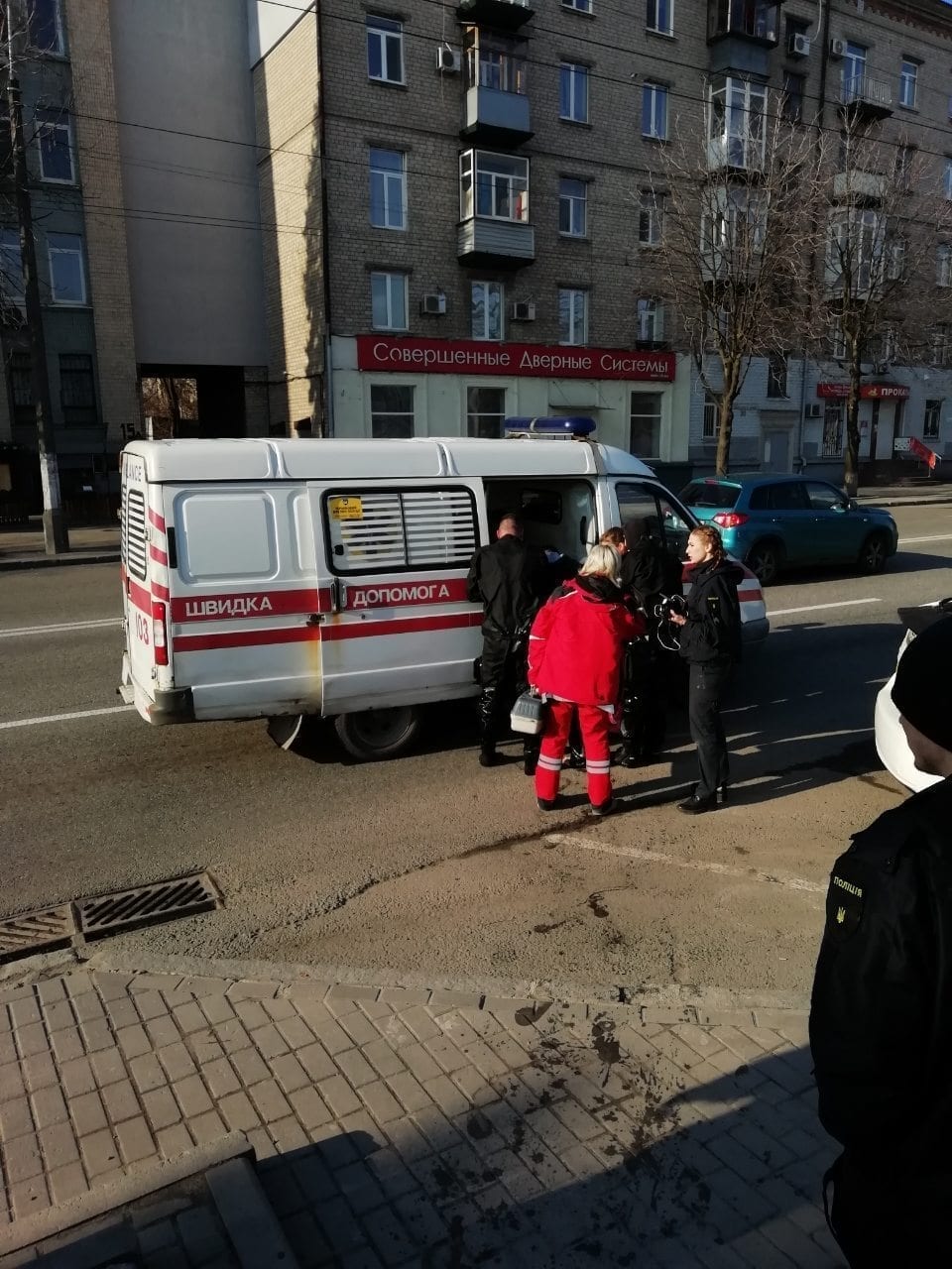 ЧП на Новом мосту в Днепре: молодой парень прыгнул с путепровода (ФОТО). Новости Днепра