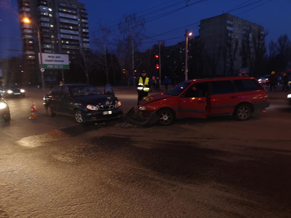 Зачарованный перекресток: в Днепре произошла очередная авария возле Образцового рынка (ФОТО). Новости Днепра