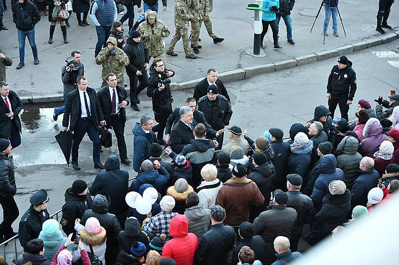 "Побег" Порошенко в Житомире: фото оказалось фейком. Новости Днепра