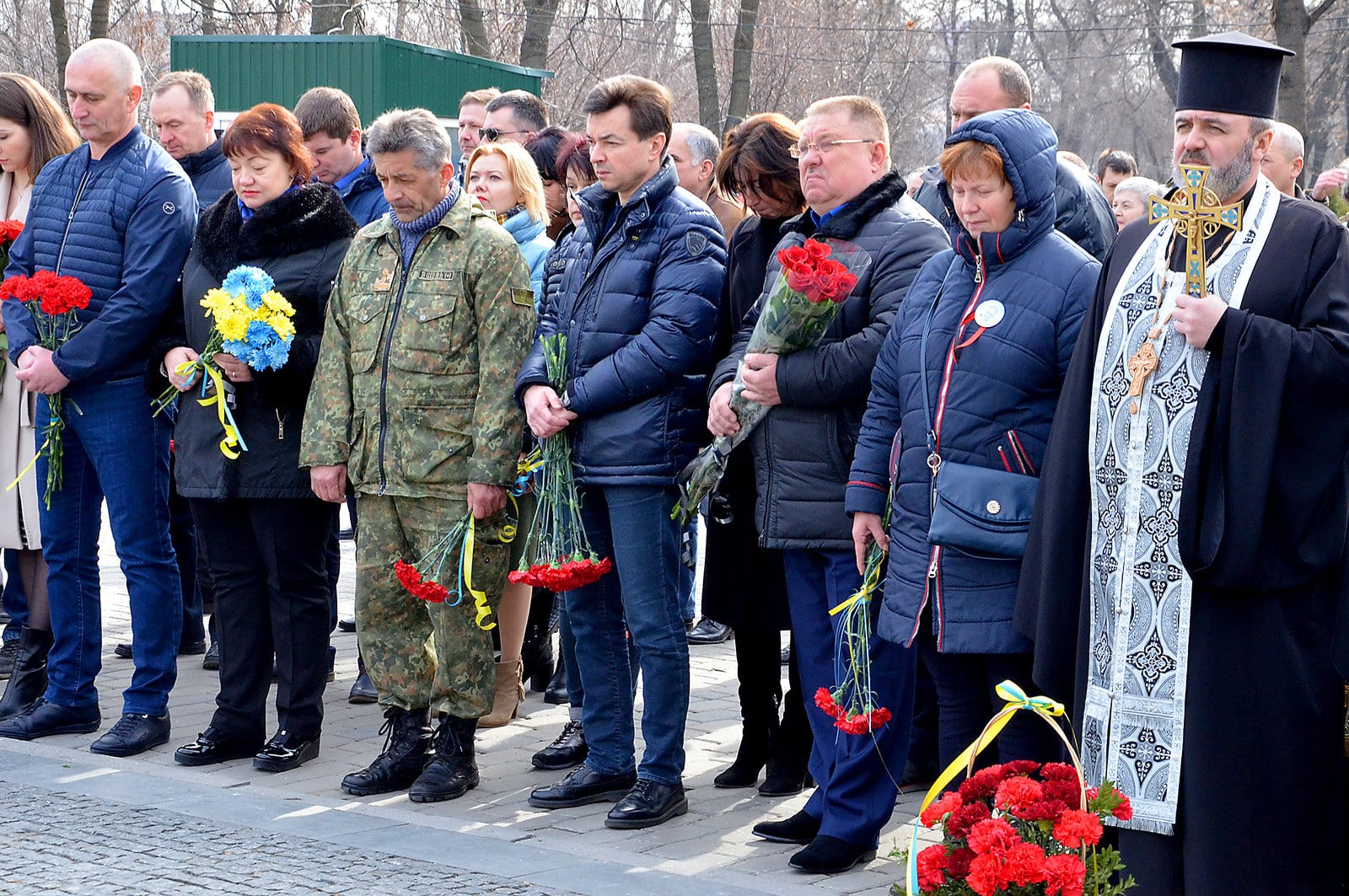 День добровольца: в Днепре почтили память погибших бойцов ( Фоторепортаж). Новости Днепра