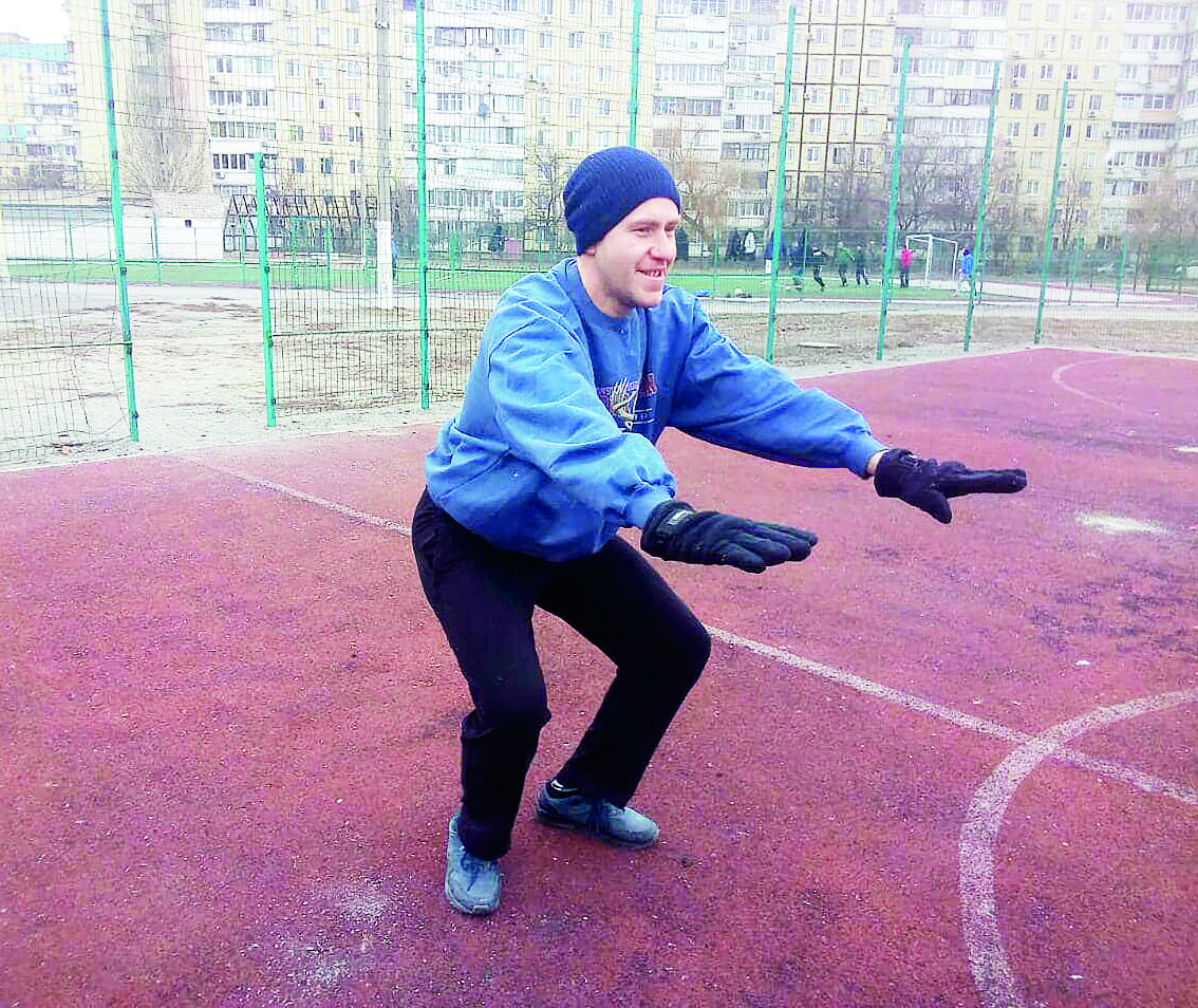 Днепр готовится к лету: как похудеть в бесплатном спортзале - подъезде. Новости Днепра