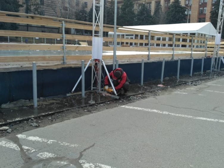 В центре Днепре закрыли главный каток города. Новости Днепра