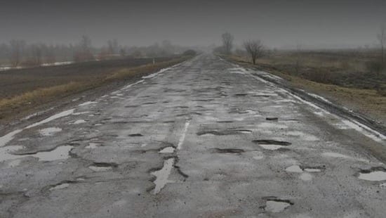 Из Днепра начали ремонтировать "славноизвестную" трассу на Никополь. Новости Днепра