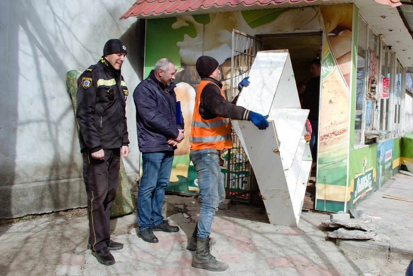 У Дніпрі триває боротьба з місцями незаконного продажу алкоголю на розлив. Новости Днепра