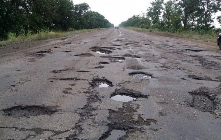 Это не трасса – это дно Днепропетровской области: опубликовано видео дороги «Днепр – Никополь». Новости Днепра