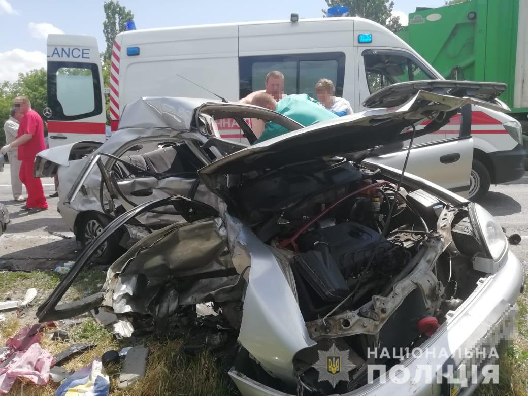 «Дорога смерти» на Азовское море отметилась новой жуткой аварией (Фото). Новости Днепра