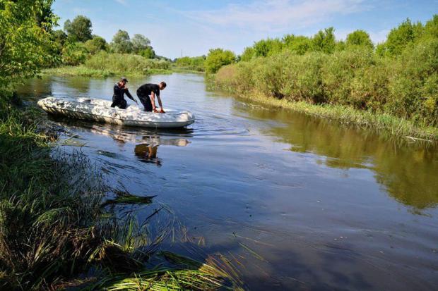 В канале утонула машина с двумя детьми: поездка в сельский магазин закончилась трагедией. Новости Днепра