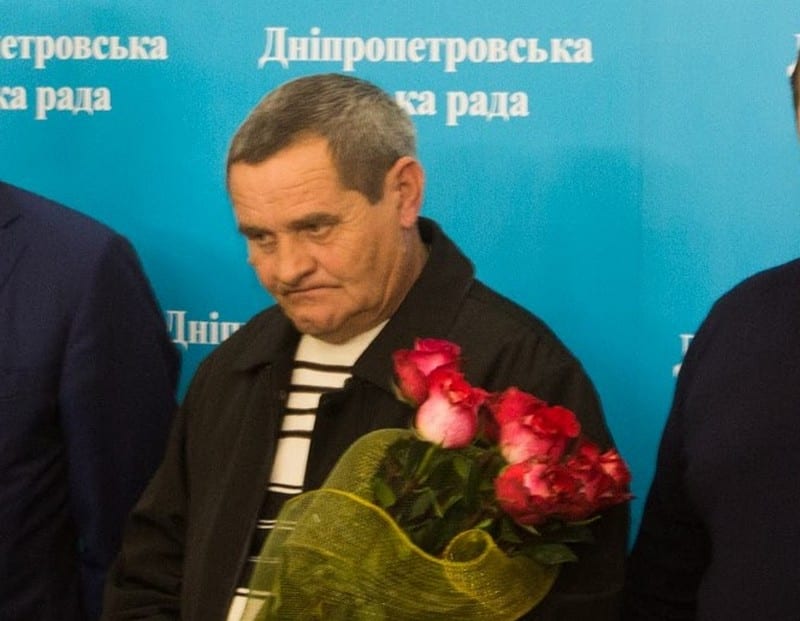 Маршрутчик, который спасал патрульных в Днепре, по поручению Филатова получит 50 тыс. грн на лечение. Новости Днепра