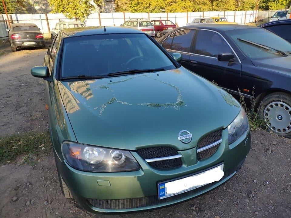 В Днепре на Красном Камне вандалы изувечили кислотой около полсотни авто (Фото). Новости Днепра