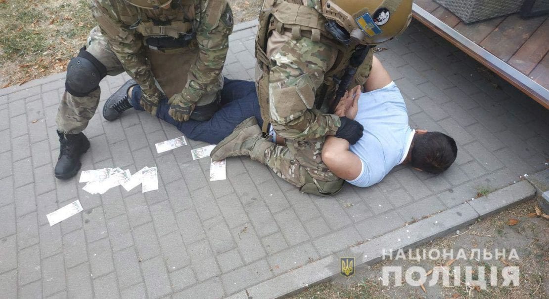 Спецназовцы, элитные авто и пачки рассыпанных денег: что произошло в центре Днепра. Новости Днепра