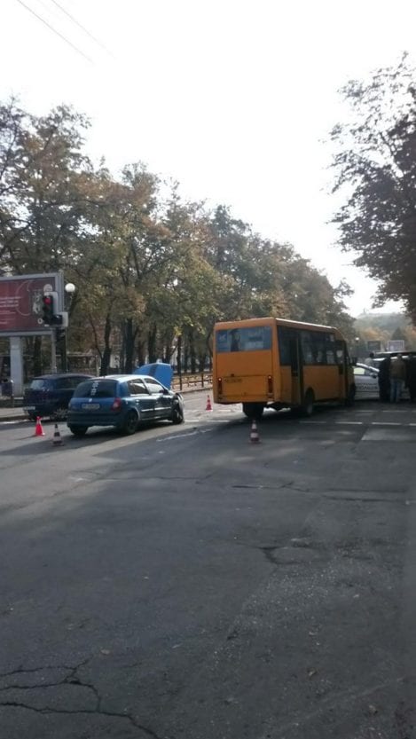 В Днепре в центре огромная пробка: причины (Фото). Новости Днепра