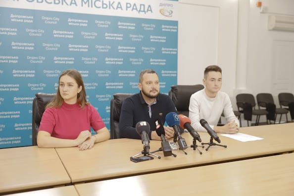 Молодежный совет Днепра инициировал сбор вещей для студентов. Новости Днепра