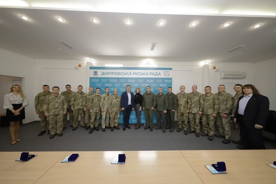 У Дніпрі нагородили учасників АТО/ООС медалями «Захиснику Вітчизни». Новости Днепра