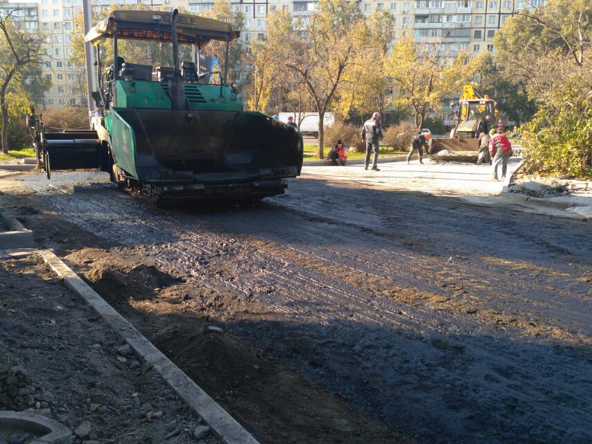 В Днепре на ж/м Победа дворы меняются до неузнаваемости (фото). Новости Днепра