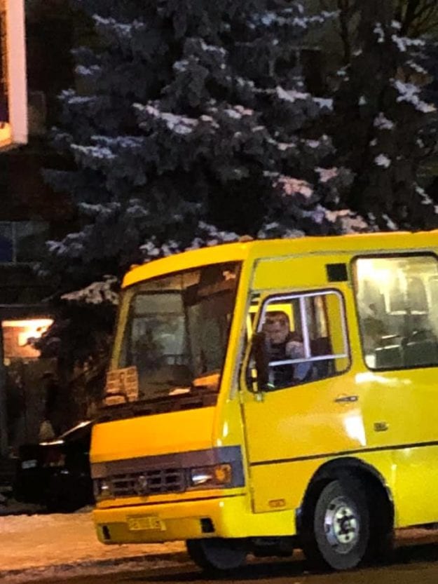 В Днепре маршрутчик и пассажир заступились за девушку. Новости Днепра