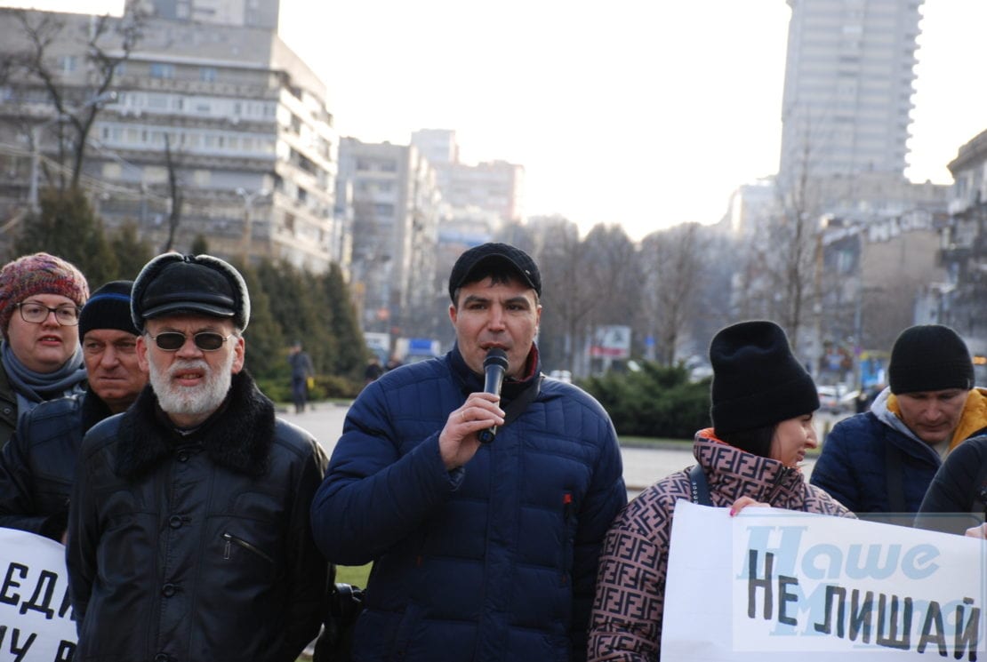 Митинг против «переезда» противотуберкулезных диспансеров в Днепр 