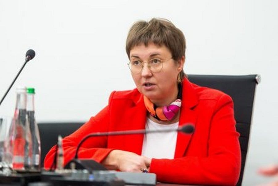 "Ощадбанк" закроет отделения по Украине: что случилось