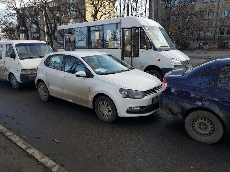 ДТП Днепр: на Богдана Хмельницкого массовая авария