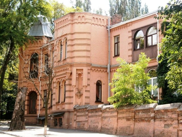 Как выглядят старинные дворики Днепра (Фото). Новости Днепра